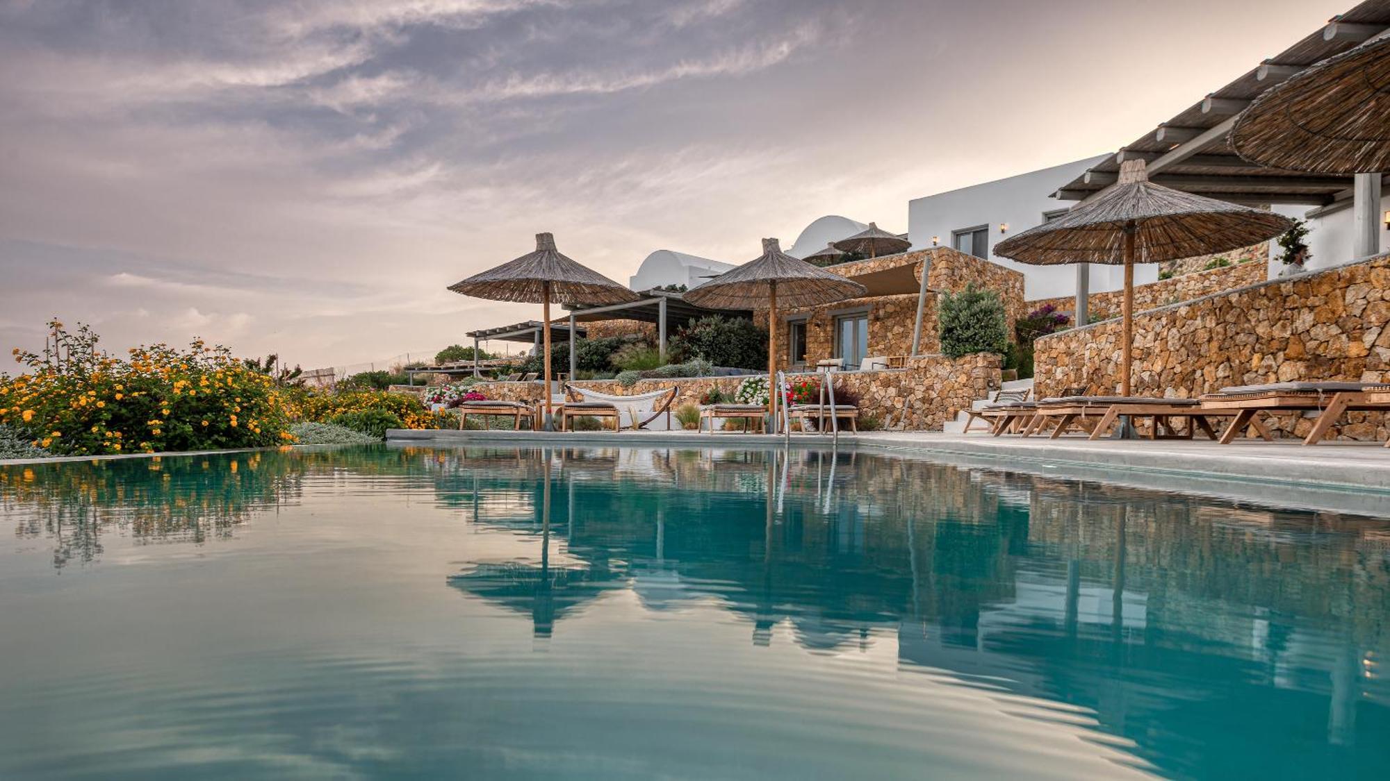 Ypseli Anafi'S Hive Hotel Bagian luar foto